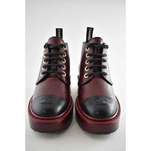 Chanel 20B Red Black Leather Pearl CC Combat Lace Up Tie Ankle Short Boots 39.5 - Picture 2 of 9